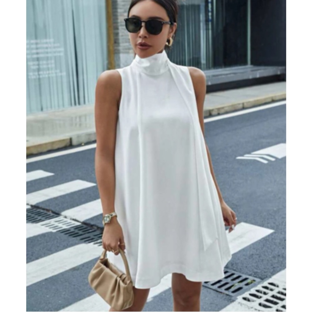 Luxe white tie back mini dress - Picture 2 of 16